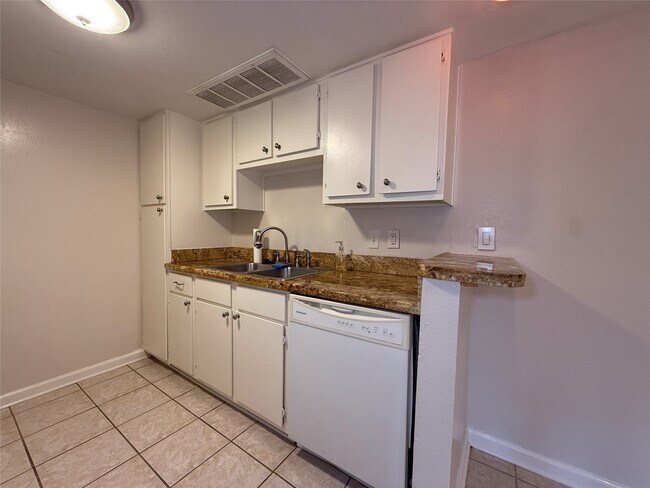 Building Photo - 2250 Bering Dr