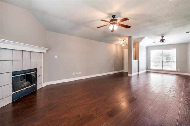 Building Photo - 900 Topaz Dr