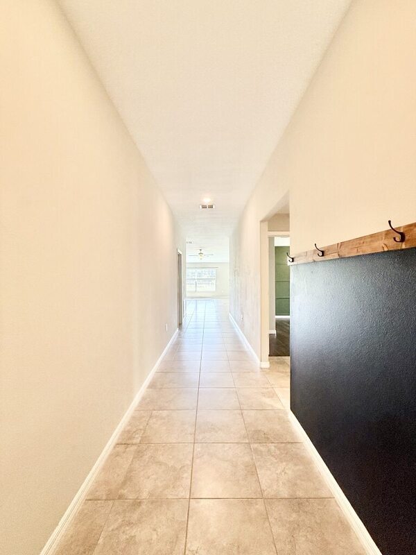 Building Photo - 17134 White Mangrove Dr