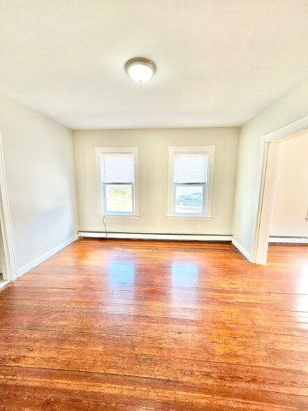 Building Photo - 53 Sisson St