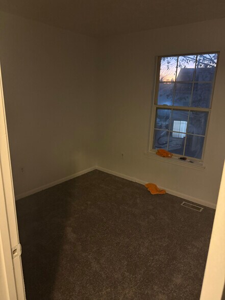 Building Photo - 2719 Crestwick Pl