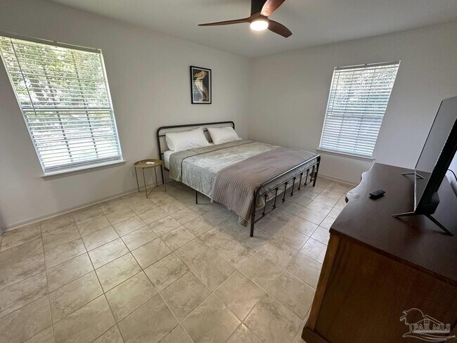 Building Photo - 1406 Rancho Villa Dr