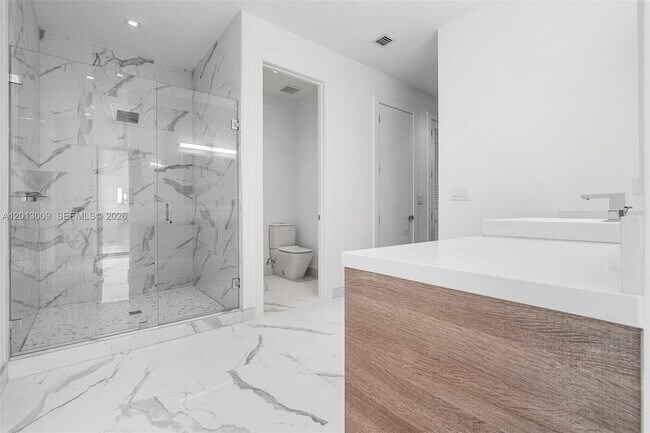 Building Photo - 16529 Botaniko Dr N