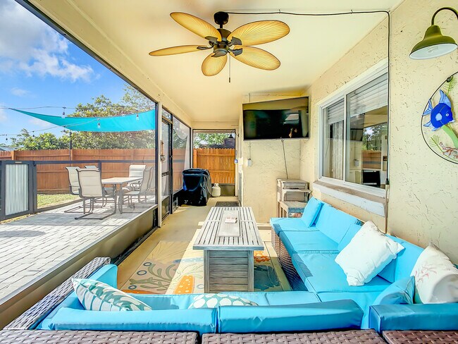 Building Photo - 1373 San Diego Ct