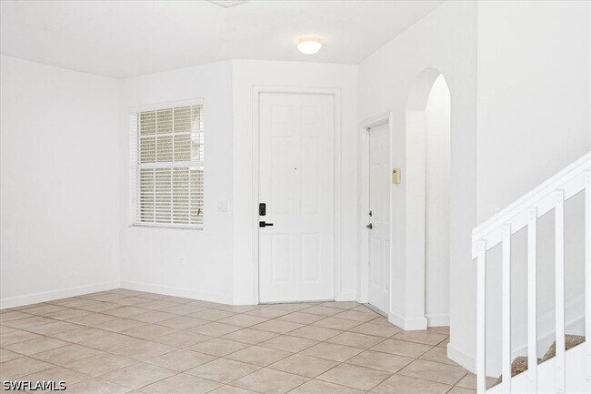 Building Photo - 7070 Venice Way