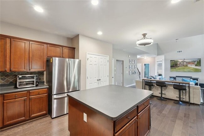 Building Photo - 5839 Buckner Creek Dr SE