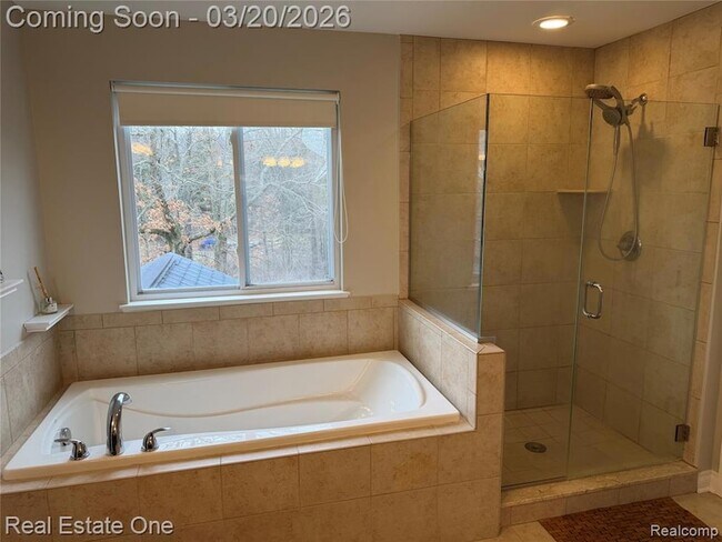 Building Photo - 58206 Sunflower Cir N