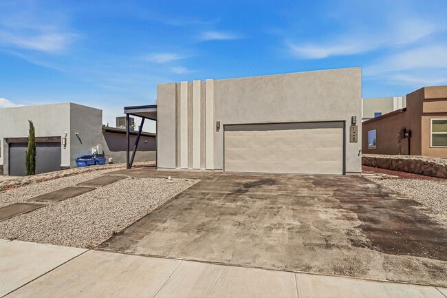 Building Photo - 125 Via Rojas