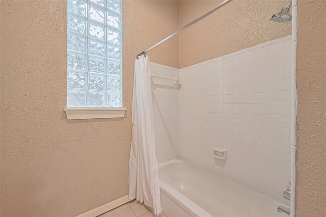Building Photo - 2907 Waypark Dr
