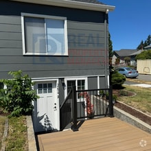 Building Photo - Giles/Valenzuela - 3204 (Cascade Group - G...