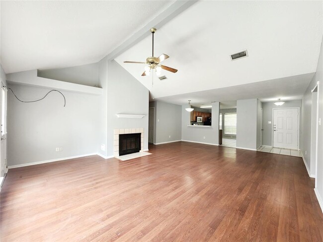 Building Photo - 14614 Cypress Valley Dr