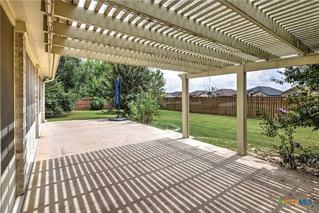Building Photo - 4725 Stone Oak Dr