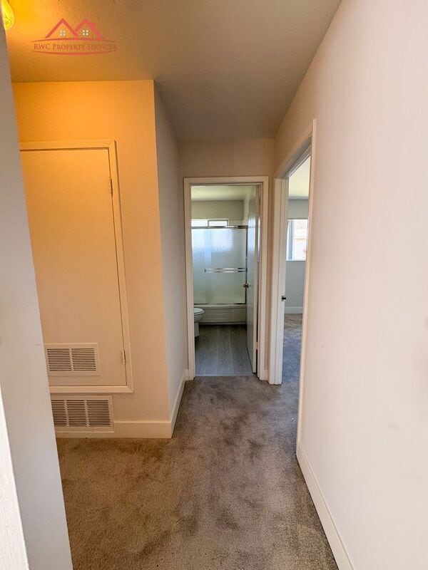 Building Photo - 411 College Ave