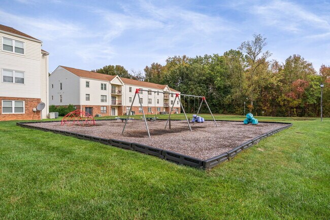 Building Photo - 102 Chesterfield Ln