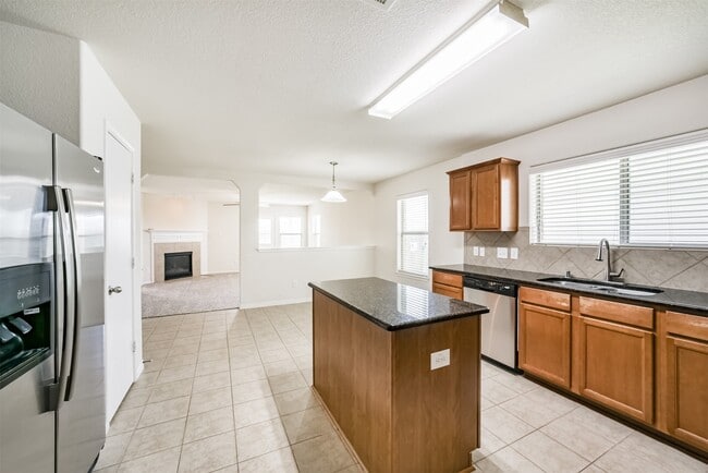 Building Photo - 21323 Slate Crossing Ln