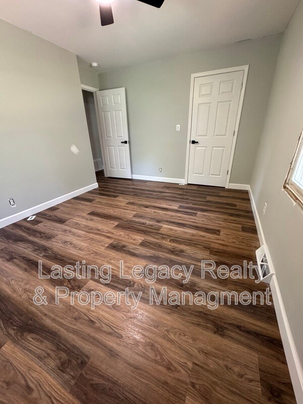 Building Photo - 192 Fostall Dr