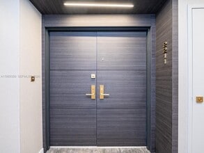 Building Photo - 9 Island Ave