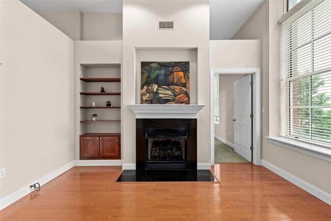 Building Photo - 1515 Lafayette Ave