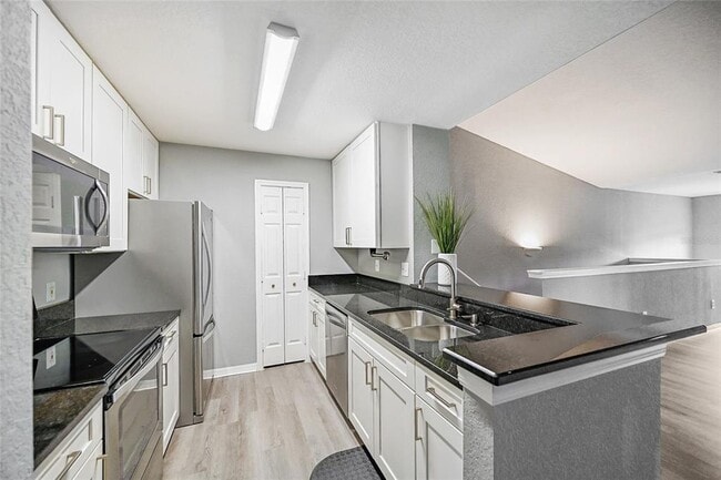 Building Photo - 7417 Vista Way