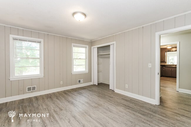 Building Photo - 1620 Morninghill Dr