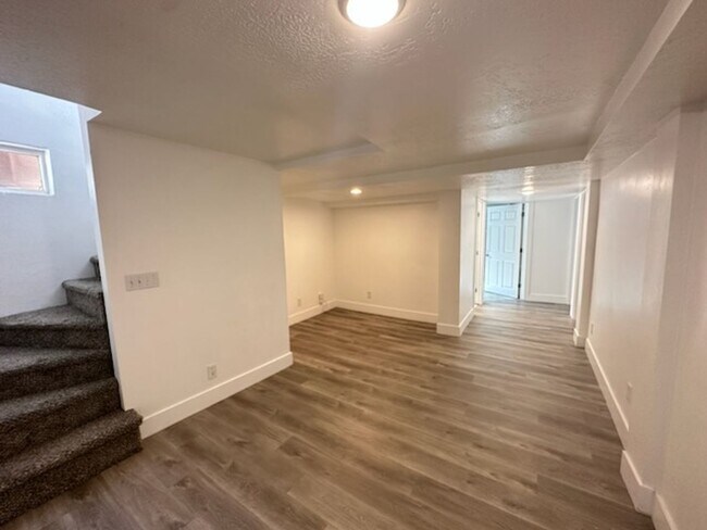 Building Photo - 1835 Downington Ave DUPLEX