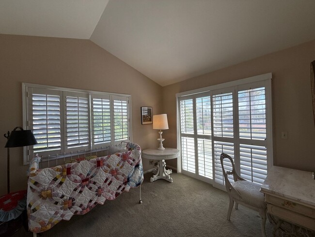 Building Photo - Fully Furnished 4-Bedroom Home in Bay Park...