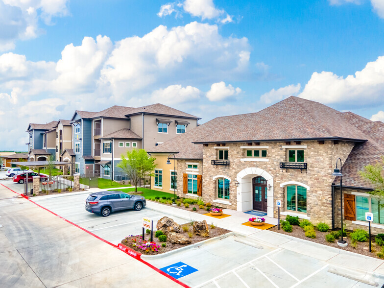 Primary Photo - Hazelwood Place Apartments
