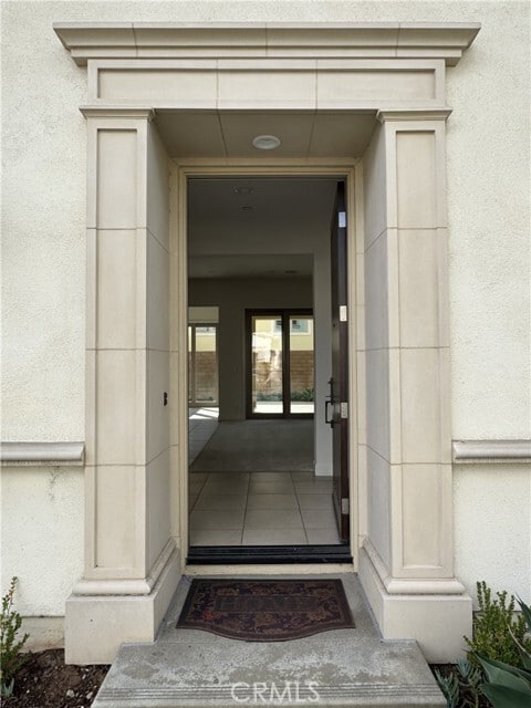 Building Photo - 66 Diamond Flats