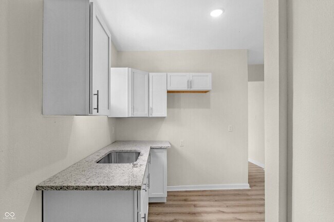 Building Photo - "Charming 3-Bed Duplex with Modern Comforts at 2235 MLK Jr Street, Indianapolis!"