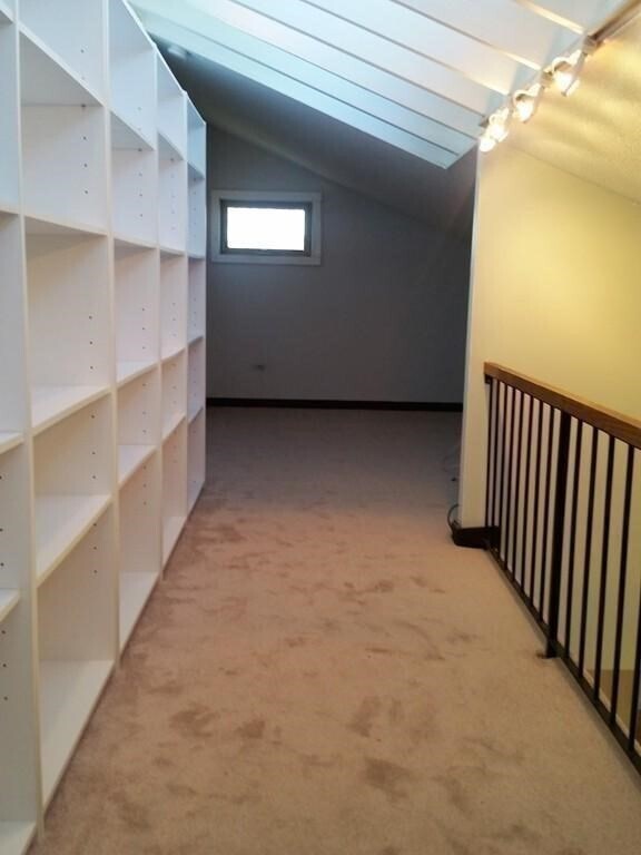 Building Photo - 405 Great Rd