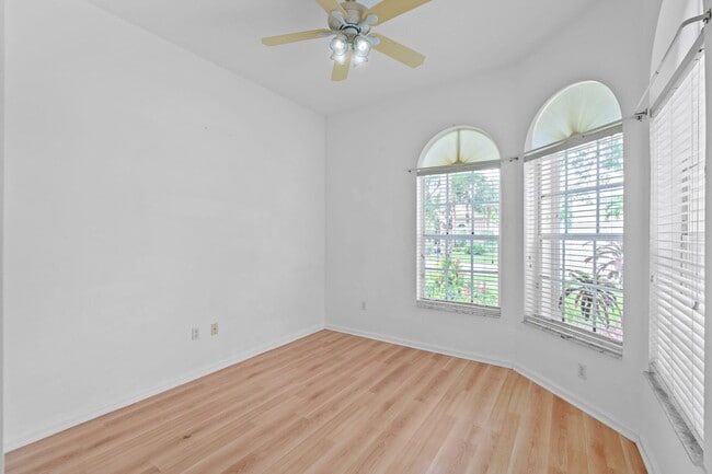 Building Photo - 2018 Reston Cir