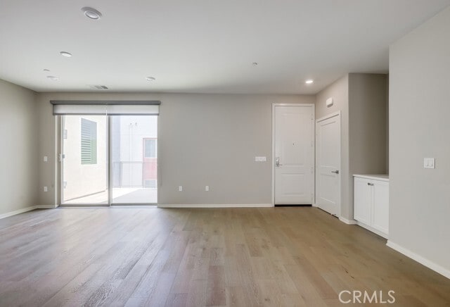 Building Photo - 120 Tribeca