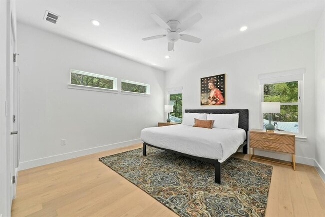 Building Photo - 2004 Winsted Ln