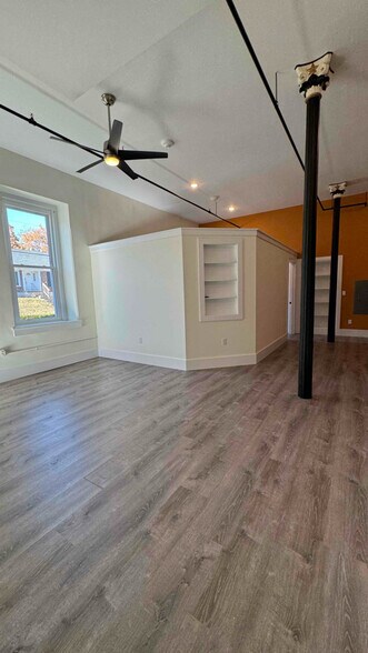 Building Photo - 177 Chestnut St