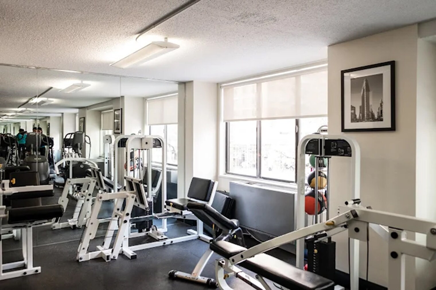 Building Photo - 150 Lawrence St