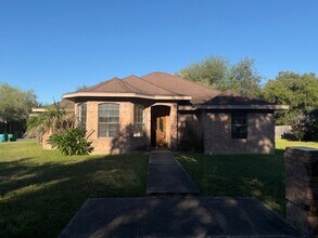 Building Photo - 1305 James Cir