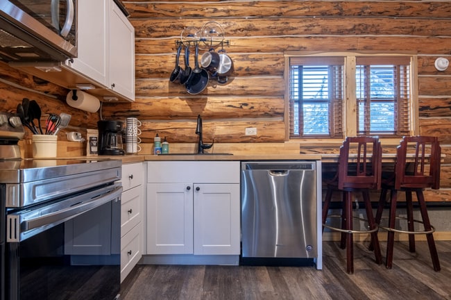 Building Photo - Price Reduced! Enchanting Log Cabin & Carr...