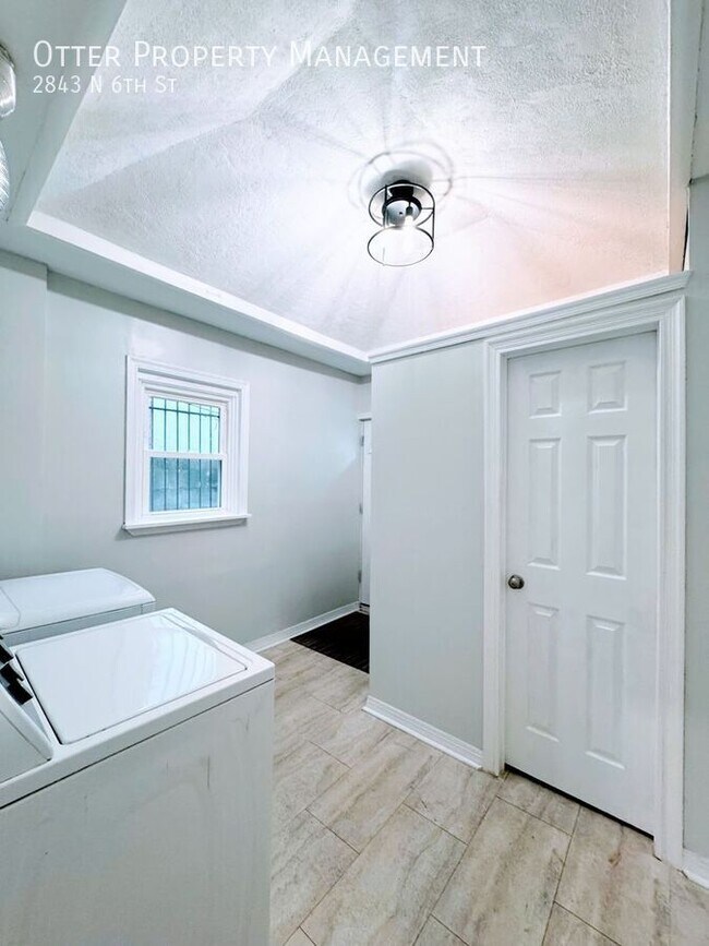 Building Photo - 2843 N 6th St