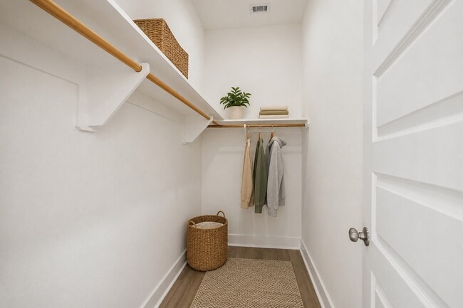Building Photo - 5623 Eskridge St