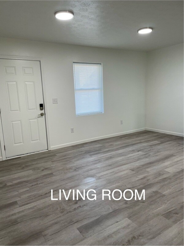 Building Photo - 2505 Delaware St