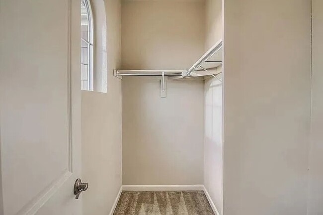 Building Photo - Lovely 2 bedroom townhouse in Centennial