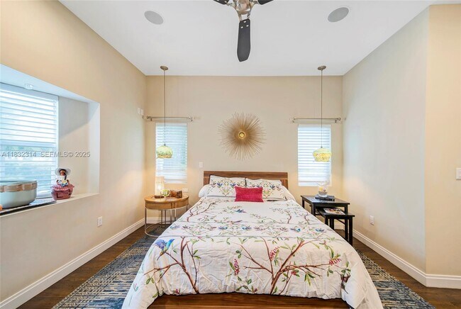 Building Photo - 6645 SW 73rd Ct