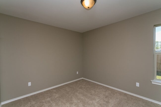Building Photo - COMING November 2025- Single Family Home- ...