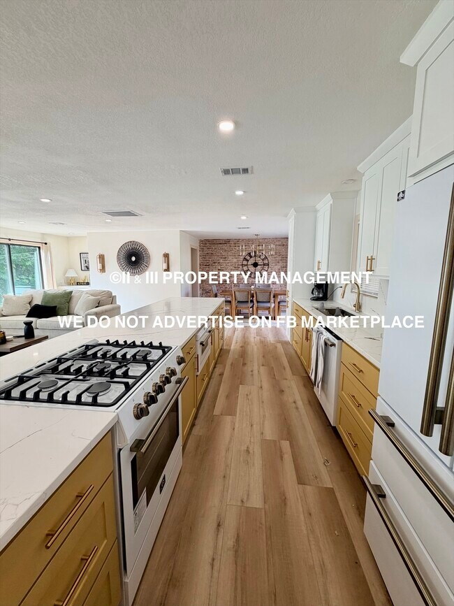 Building Photo - 9730 State Line Rd