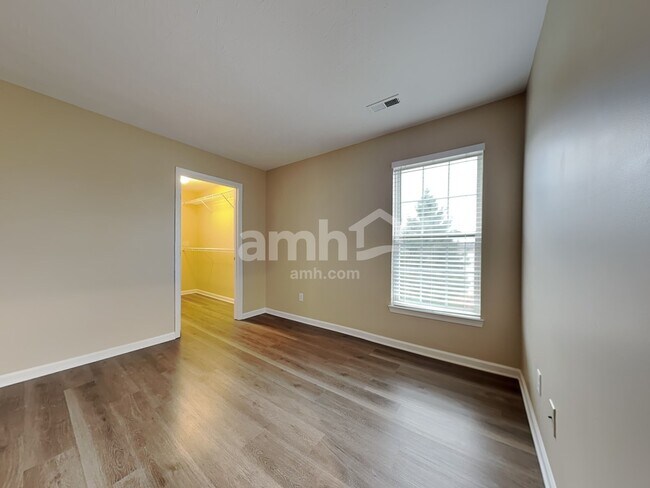 Building Photo - 10 Hunterbrook Ct