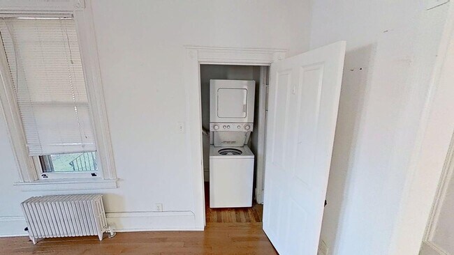 Building Photo - 41 Taylor Ave