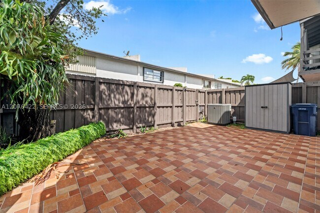 Building Photo - 7140 SW 111th Pl