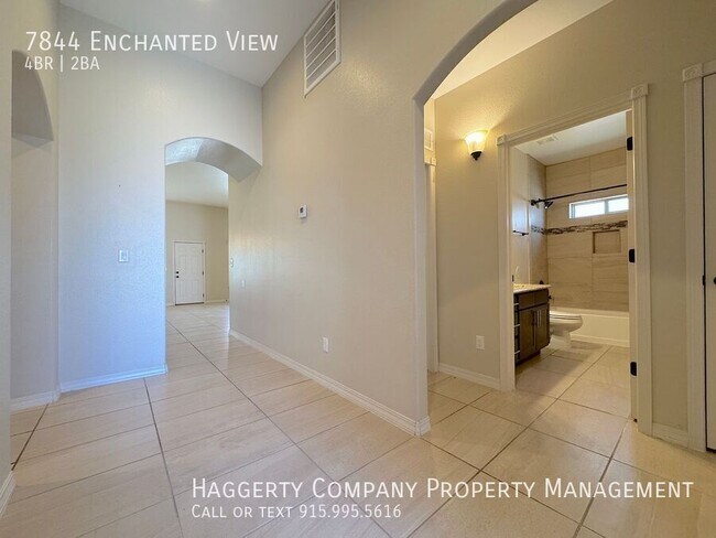 Building Photo - 7844 Enchanted View Dr