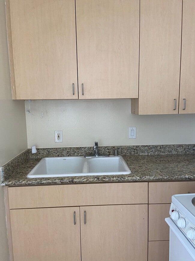 Floorplan - Alondra Park Apartments