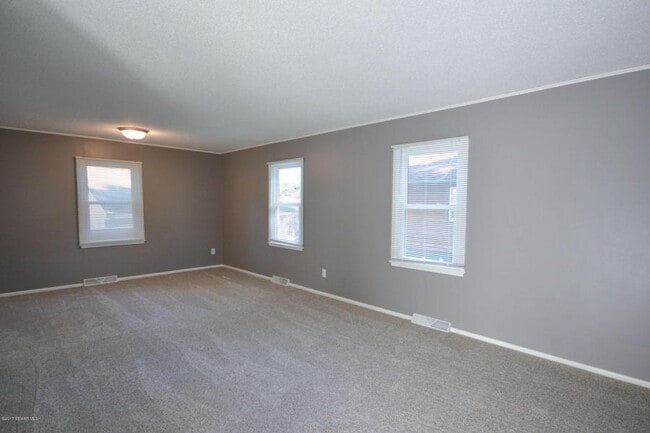 Building Photo - Cape Cod style home - completely updated throughout!